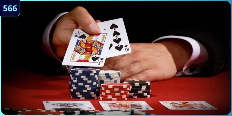 Bắt đầu ván cược và lật bài chung